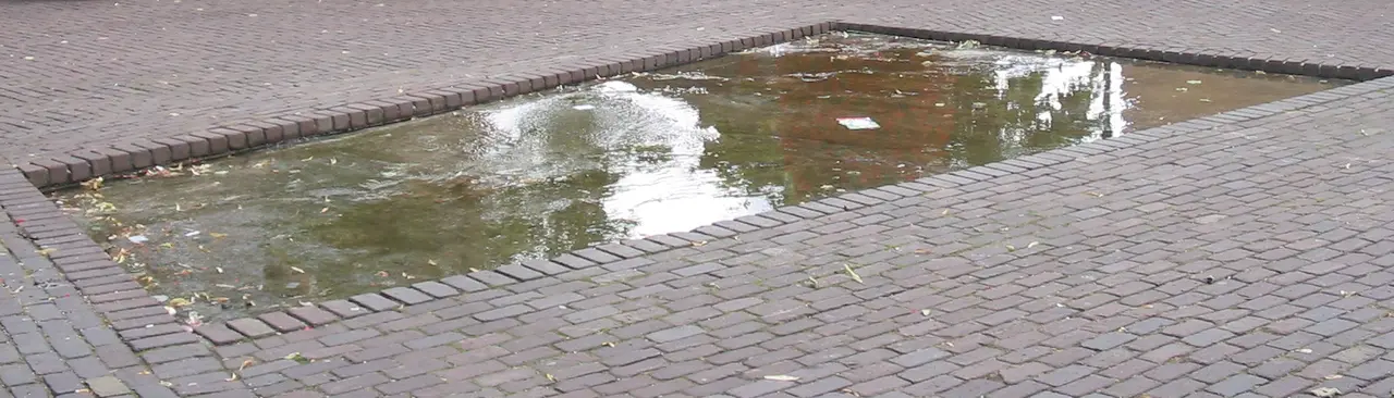 Hilversum, Kerkbrink, Verstild kunstwerk