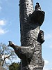 Blaricum, Erfgooiersboom (bronzen replica), hoek Dorpsstraat-Torenlaan