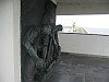 Kunsterk Hildo Krop bij monument Afsluitdijk,(W.M. Dudok)