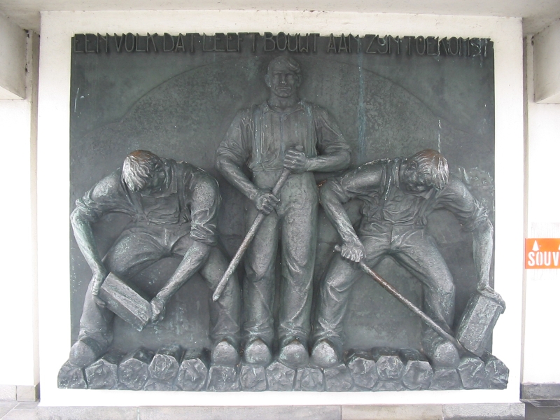 Monument Afsluitdijk, trappenhuis in toren (W.M. Dudok)