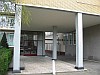 Flats, Julianalaan, Bilthoven - gemeenschappelijke ingang (ontwerp W.M. Dudok)