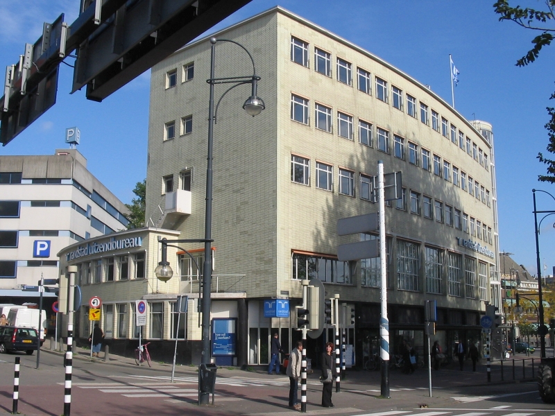 Kantoorgebouw 'De Nederlanden 1845', Willemsplein, Arnhem (ontwerp W.M. Dudok)