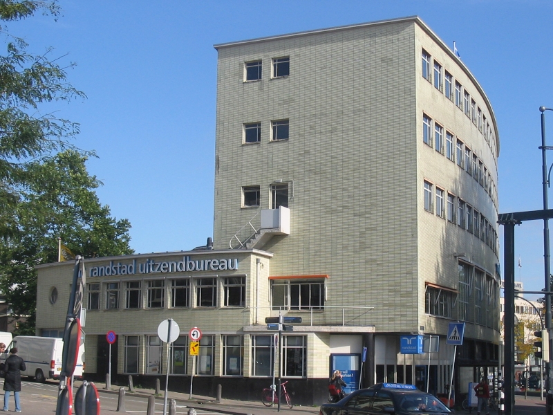 Kantoorgebouw 'De Nederlanden 1845', Willemsplein, Arnhem (ontwerp W.M. Dudok)