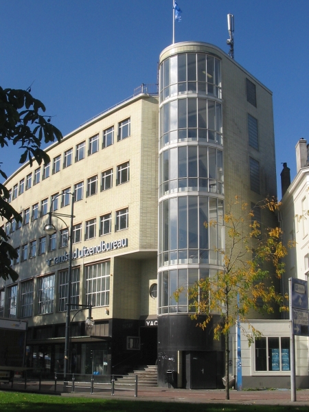 Kantoorgebouw 'De Nederlanden 1845', Willemsplein, Arnhem (ontwerp W.M. Dudok)