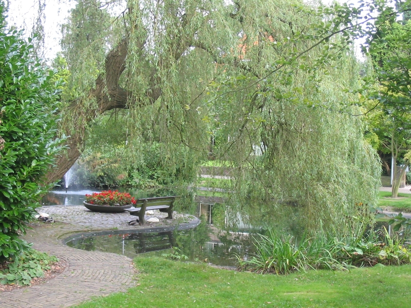 Hilversum, Park en vijver Laan van Vogelenzang
