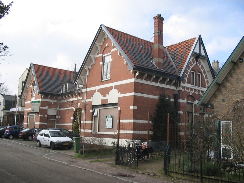 Hilversum, Albertus Perkstraat 14-16a