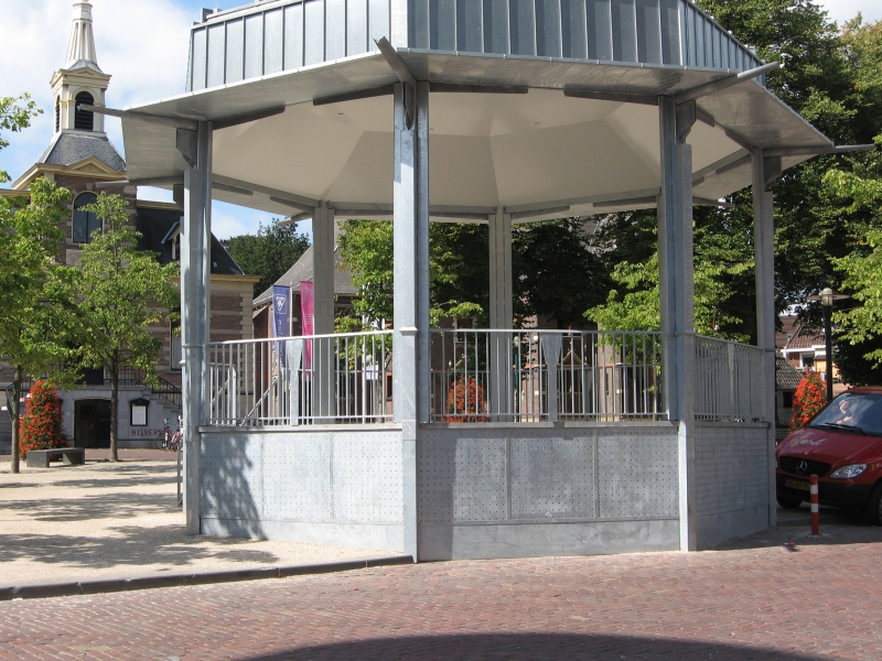 Muziektent op de Kerkbrink in Hilversum