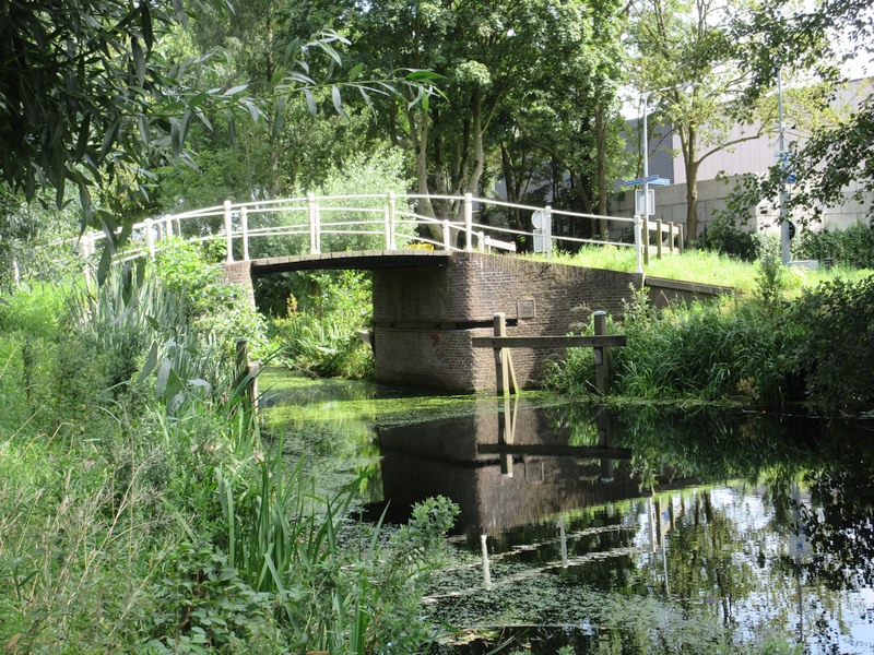 Hilversum, Stenen brug