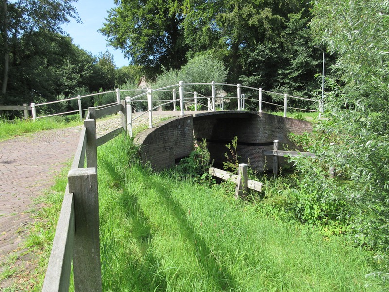 Hilversum, Stenen brug
