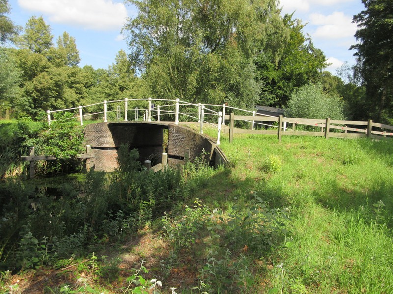 Hilversum, Stenen brug