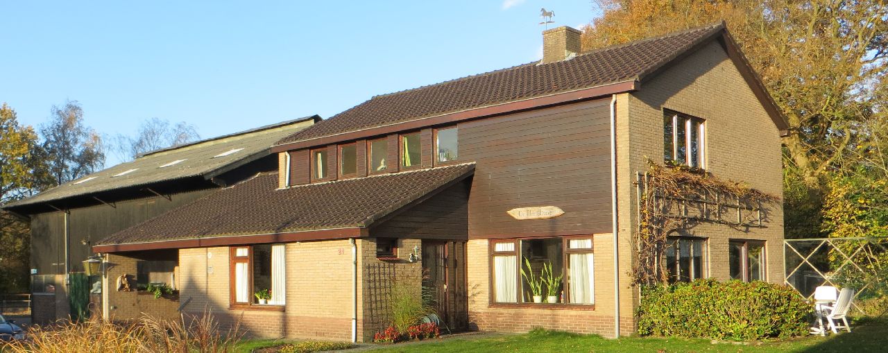 Hilversumse Meent, Melkmeent 24; woning en vm grasdrogerij