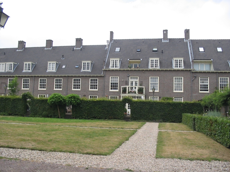 vm Weeshuiskazerne, Naarden