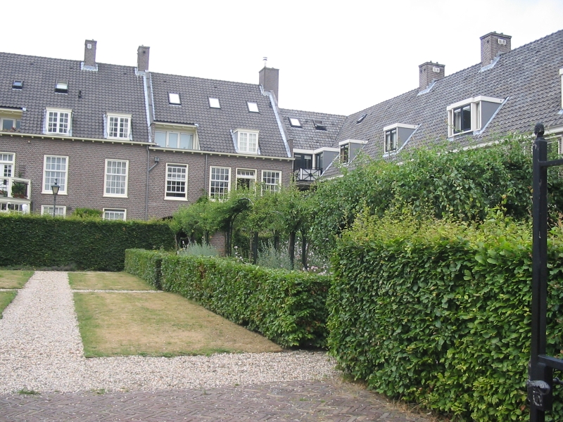 vm Weeshuiskazerne, Naarden