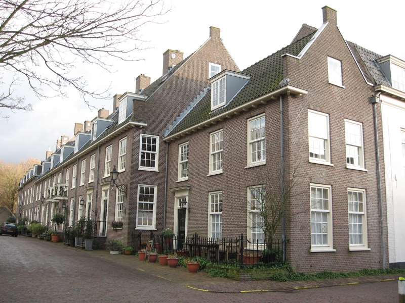 vm Weeshuiskazerne, Oude Haven, Waalse Kerk Naarden