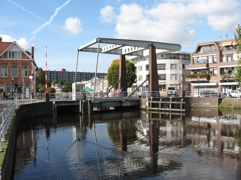 Weesp, Smal Weesp met Zwaantjesbrug